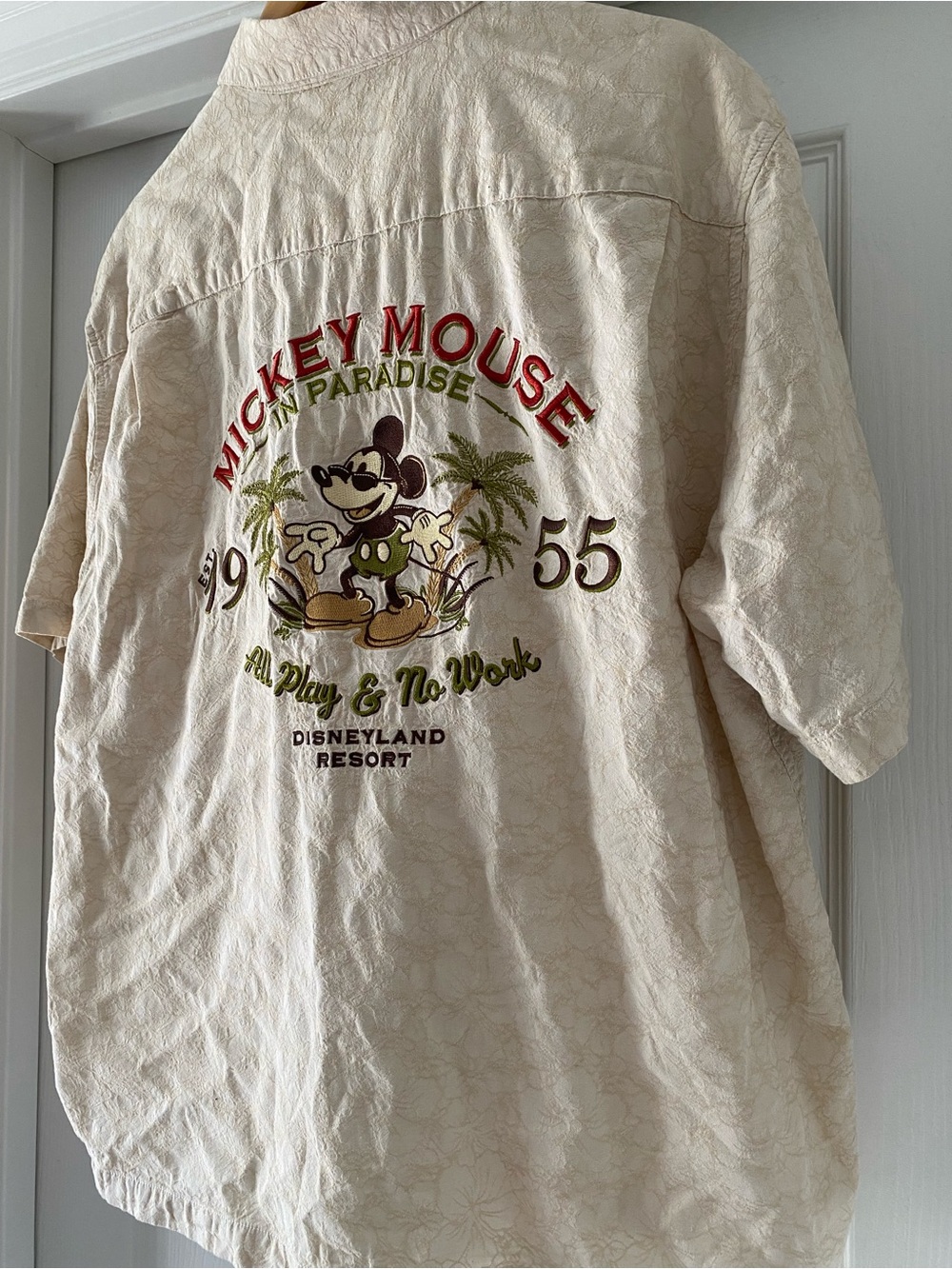 Disney Men's Shirt XL Camp Aloha Mickey Mouse in Paradise Beige Cotton/Rayon
